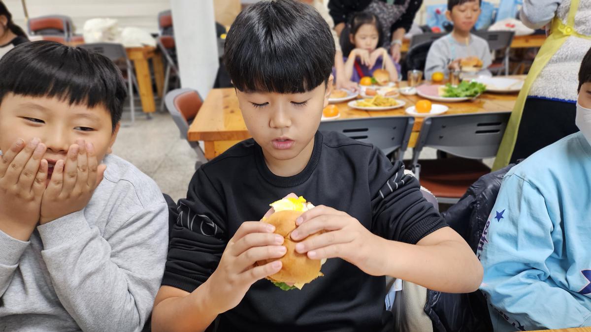 KakaoTalk_20241212_153942569_06.jpg
