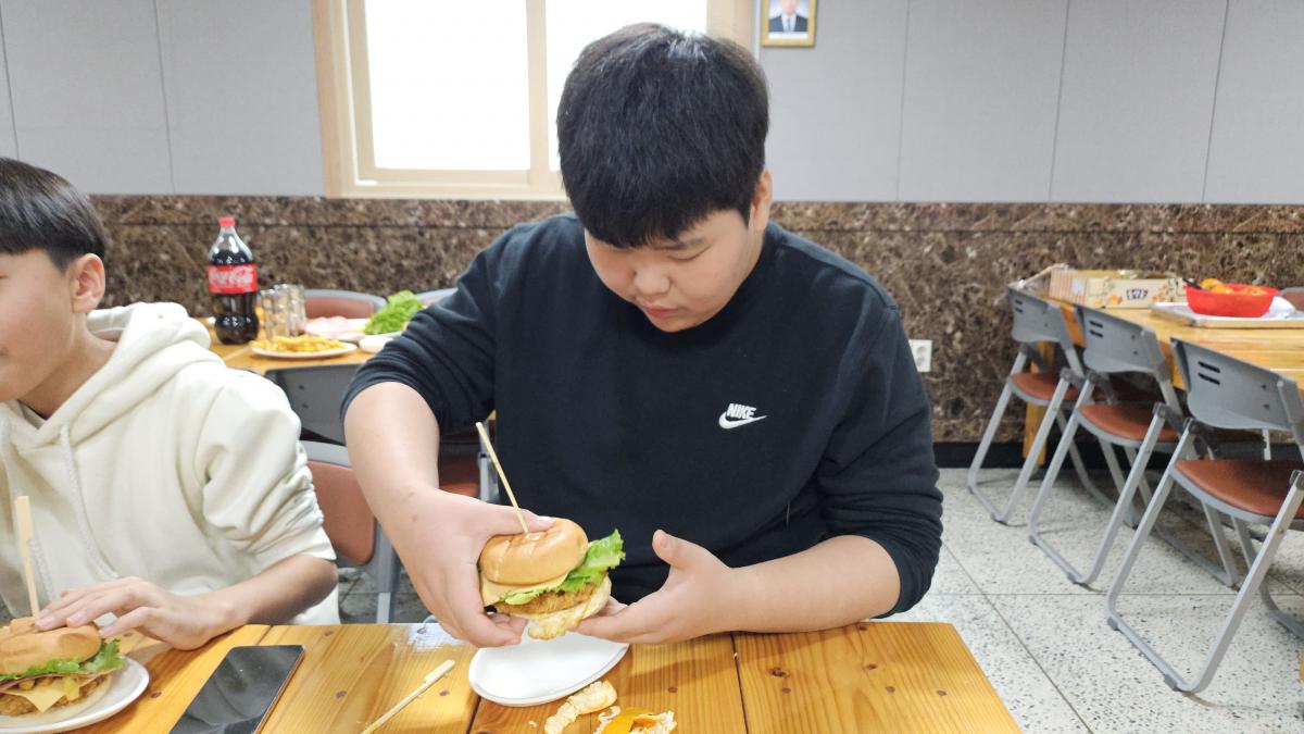KakaoTalk_20241212_153941938_29.jpg