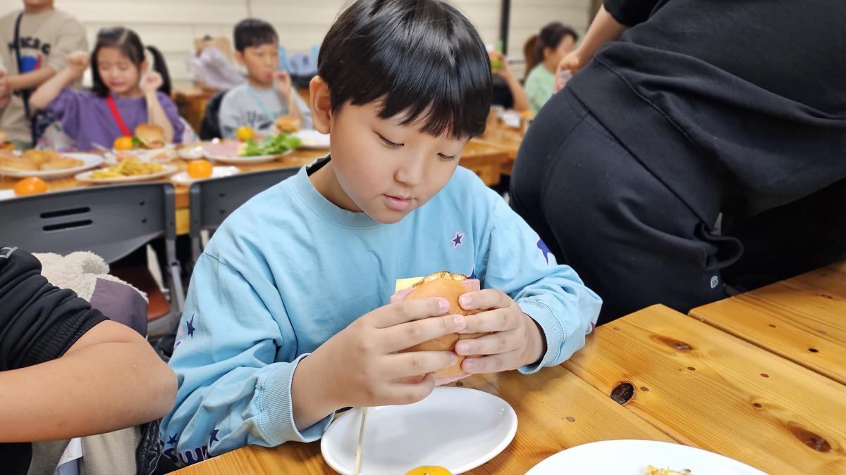 KakaoTalk_20241212_153942569_09.jpg